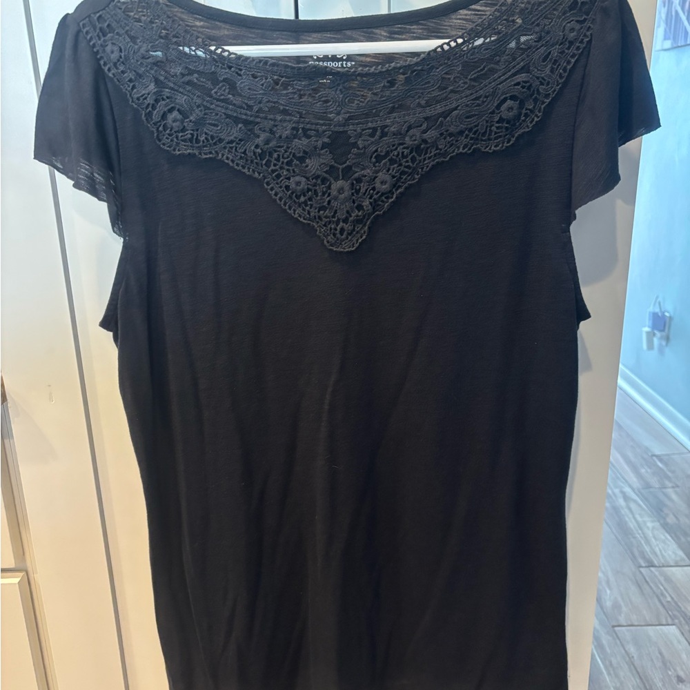 Black Tee-Shirt